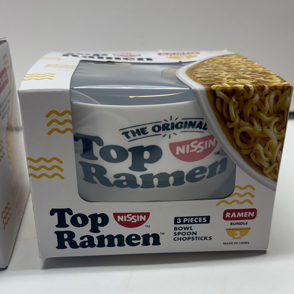 Nissin Cup Noodles and Top Ramen Mug Set - Picture 4 of 11
